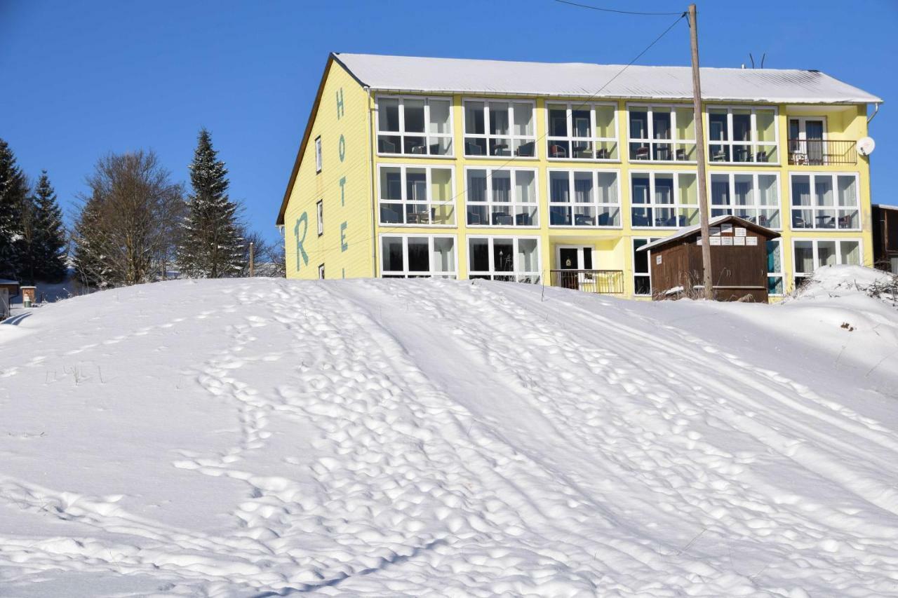 Marschalls Hotel Am Rennsteig Neuhaus am Rennweg Bagian luar foto