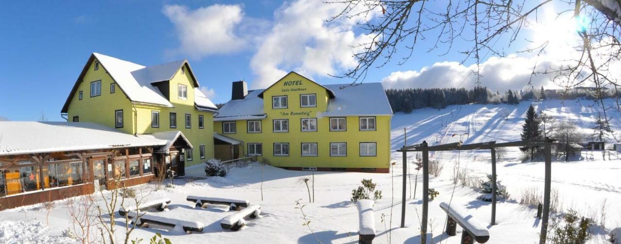 Marschalls Hotel Am Rennsteig Neuhaus am Rennweg Bagian luar foto